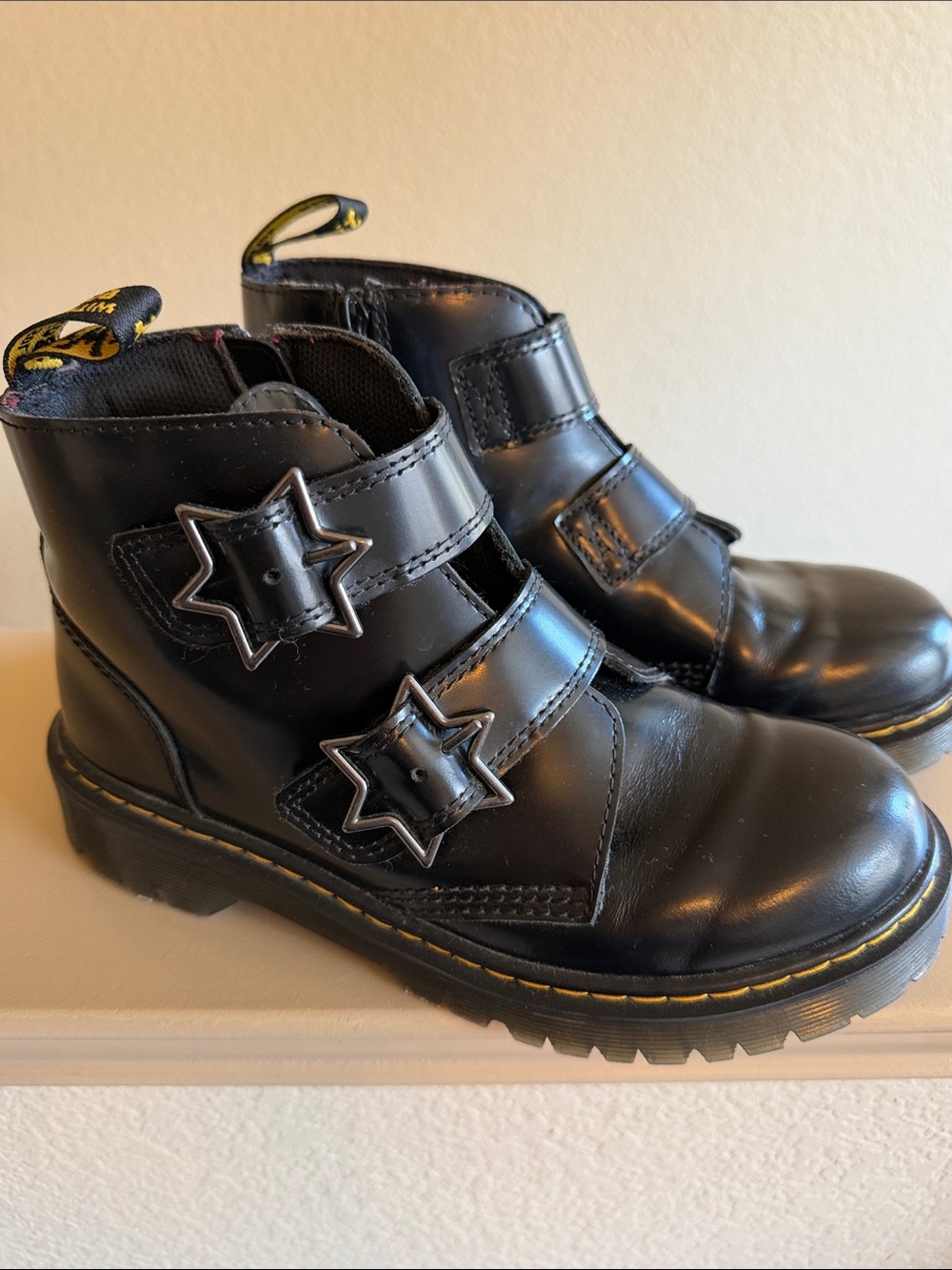 Dr Martens Devon Bex Boot US Size 5 Womens kids Docs Black Star Buckle EUC
